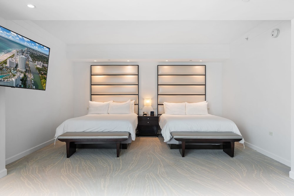 Fontainebleau Miami Beach Private Luxury Suites - photo 19
