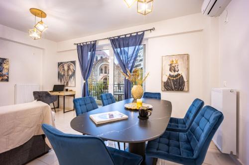 Athens Luxury with Amazing View — 4-Star Luxury Hotel in Athens, Greece