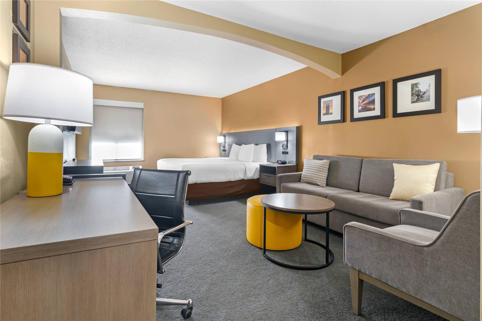 Comfort Inn & Suites Kansas City Northeast in Kansas City, United States