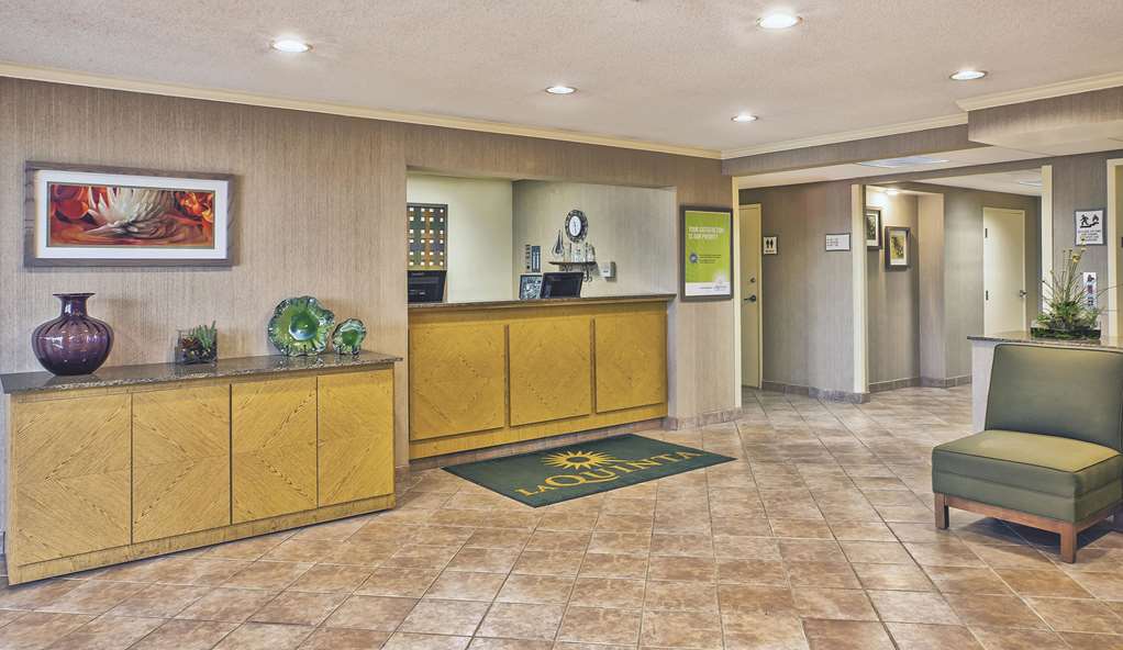 La Quinta Inn by Wyndham Toledo Perrysburg - photo 6