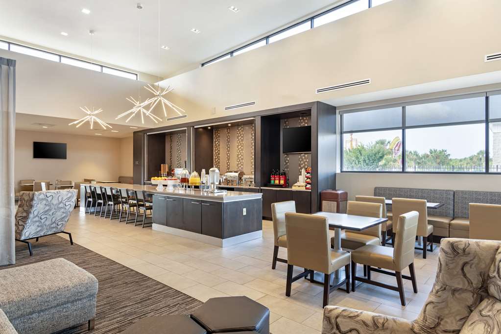 Best Western Plus Executive Residency Rigby's Water World Hotel - photo 5