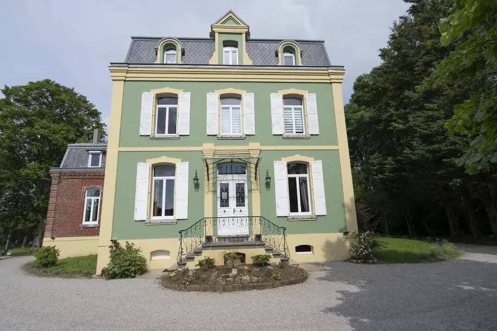 Domaine Les Tilleuls in Verton, France