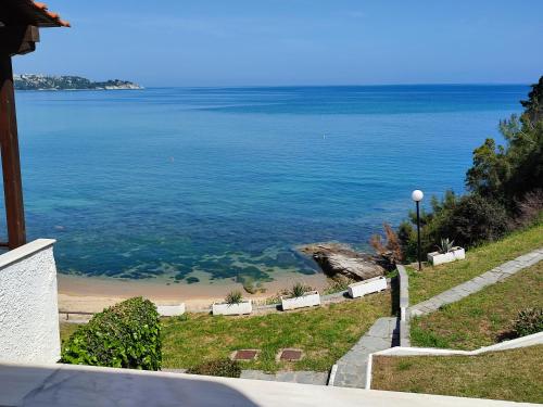 Beach House Emme — 4-Star Luxury Hotel in Kavala, Greece
