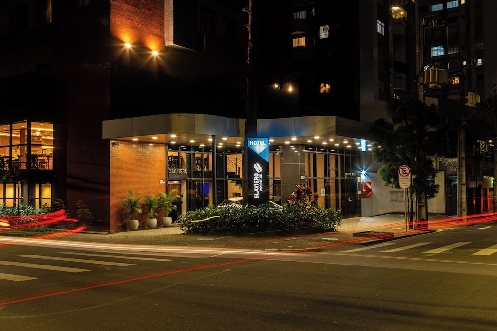 Slaviero Suites Curitiba