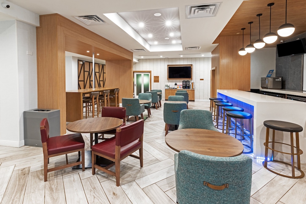 Staybridge Suites Portland by IHG - photo 30