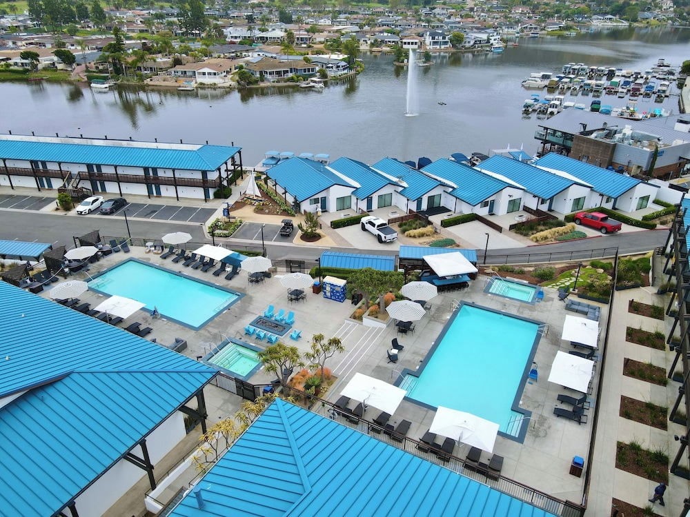 Lakehouse Resort - photo 36