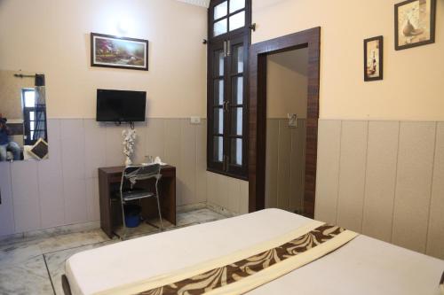 Time Square Guest House