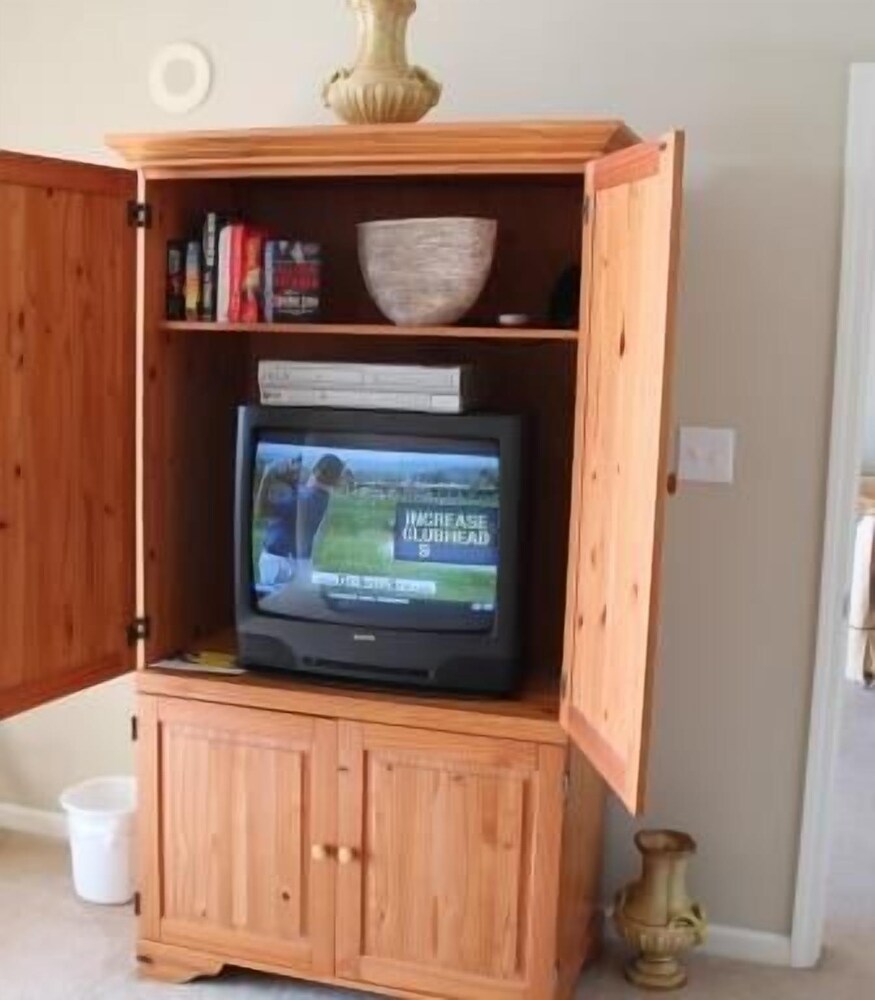 North Tower Apartment 207 - photo 10