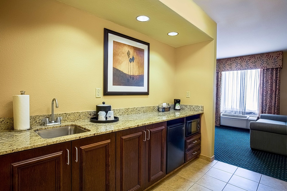Hampton Inn & Suites Sacramento Elk Grove Laguna I 5 - photo 23