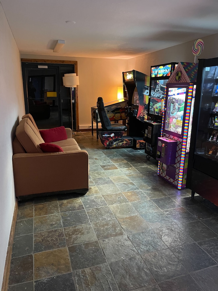 Clarion Inn Hurley WI - photo 17