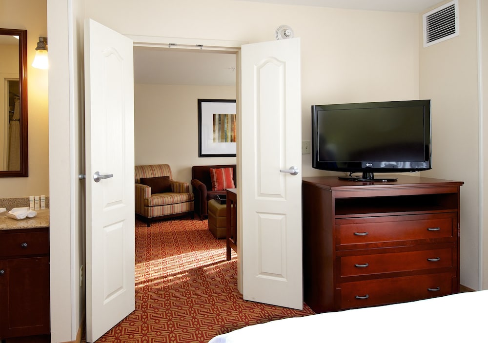 Homewood Suites by Hilton Anchorage - photo 8