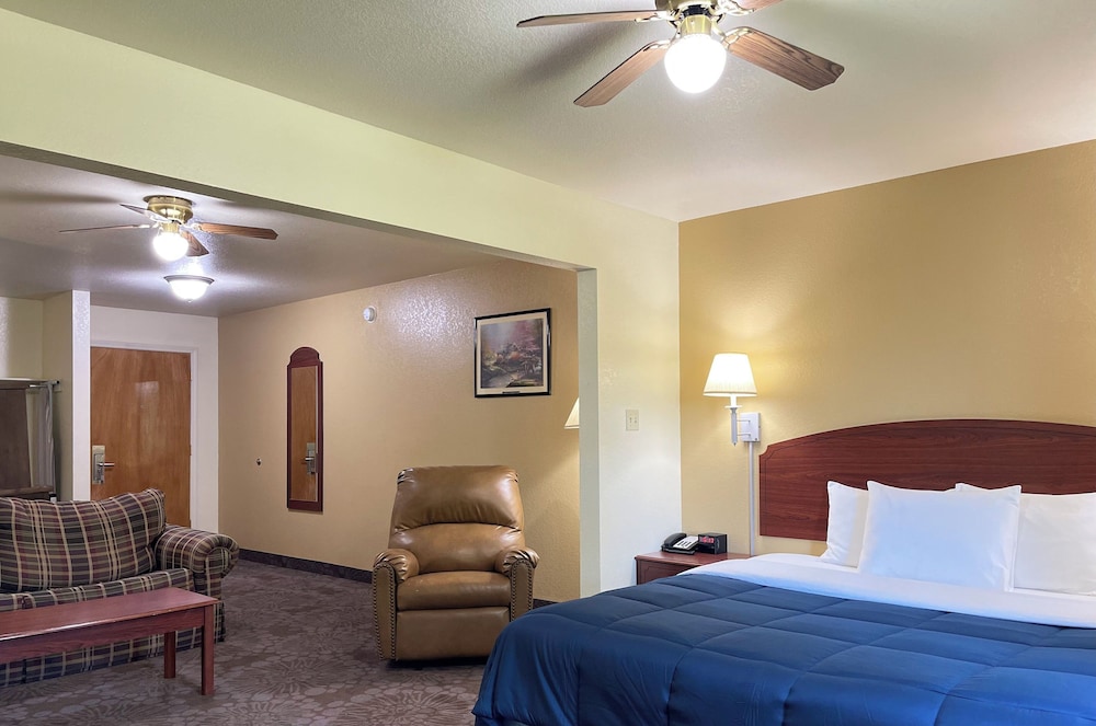 Candlelight Inn & Suites Hwy 69 near McAlester - photo 15