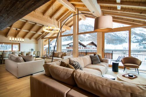 Berghof Penthouse — 4-Star Luxury Hotel in Saas-Fee, Switzerland