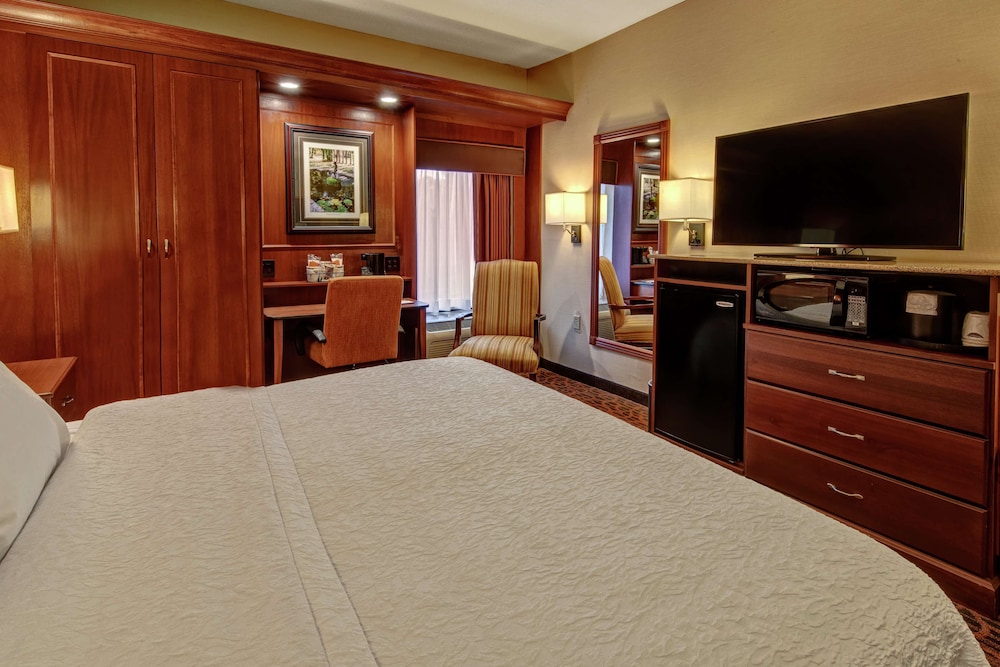 Hampton Inn Winchester - photo 16