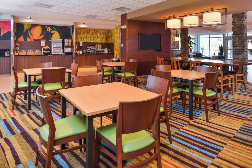 Fairfield Inn & Suites by Marriott St. Joseph - photo 34