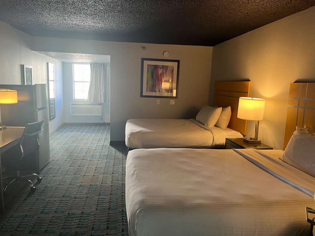 Fifth Season Suites - photo 14