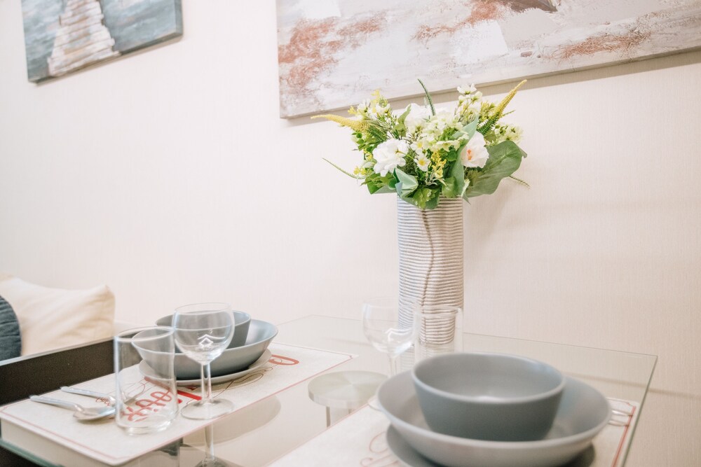 Near BTS Thonglor Cozy and Comfortable Condo bkvtara4