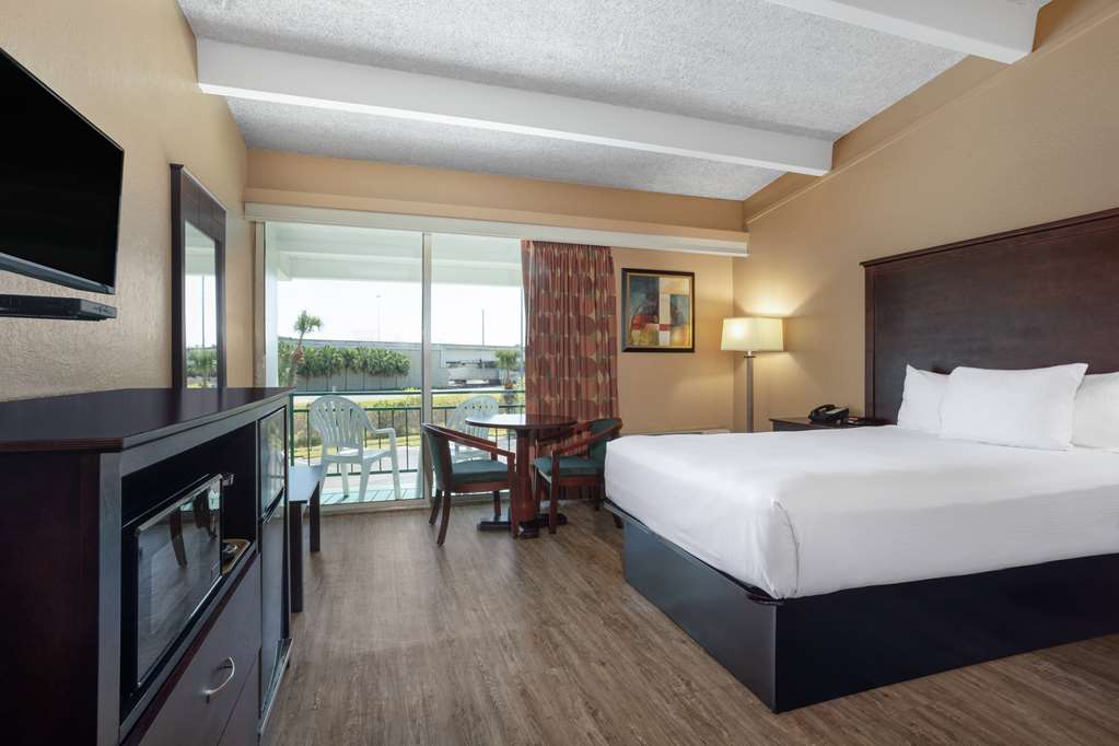 Travelodge by Wyndham Lakeland - photo 28