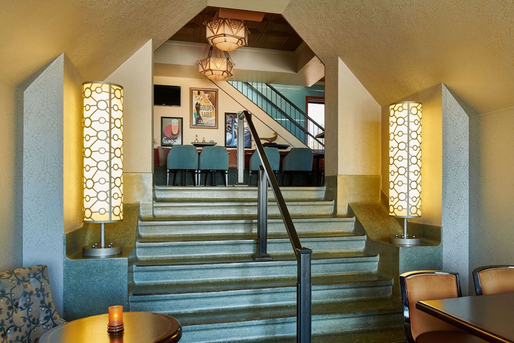 Hotel Alex Johnson Rapid City Curio Collection by Hilton - photo 68