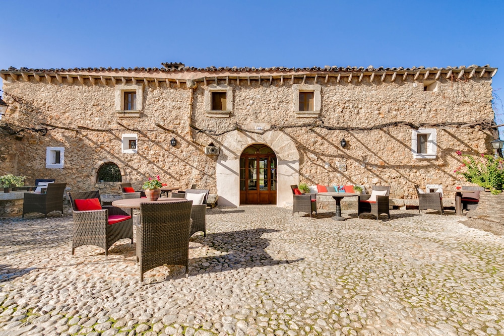 Agroturisme Son Pons — 4-Star Luxury Hotel in Buger, Spain