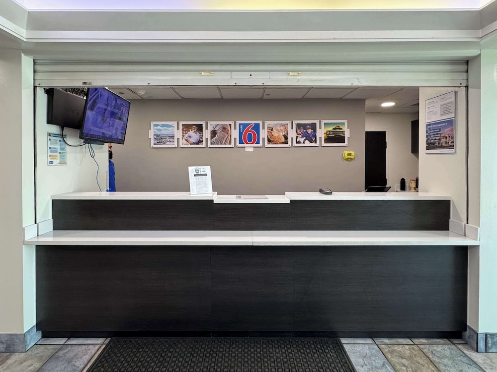 Motel 6 Joliet IL Chicago I 55 - photo 5