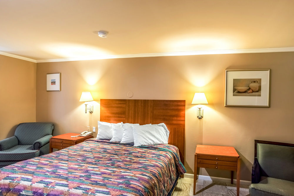 Wildcat Inn - photo 30