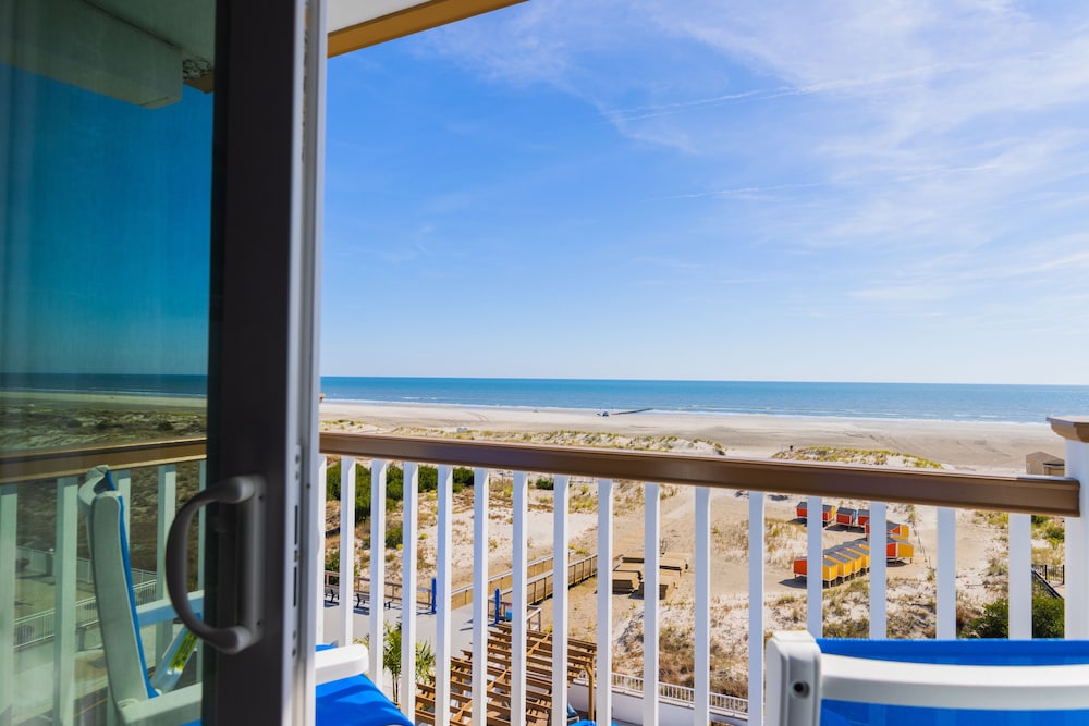 Regal Plaza Beach Resort - photo 12