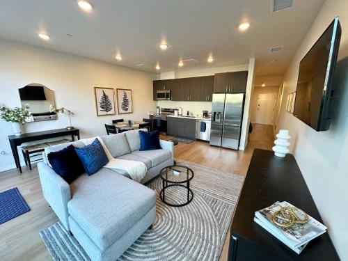 Nimitz Crossing Luxury Residences — 4-Star Luxury Hotel in San Diego, United States