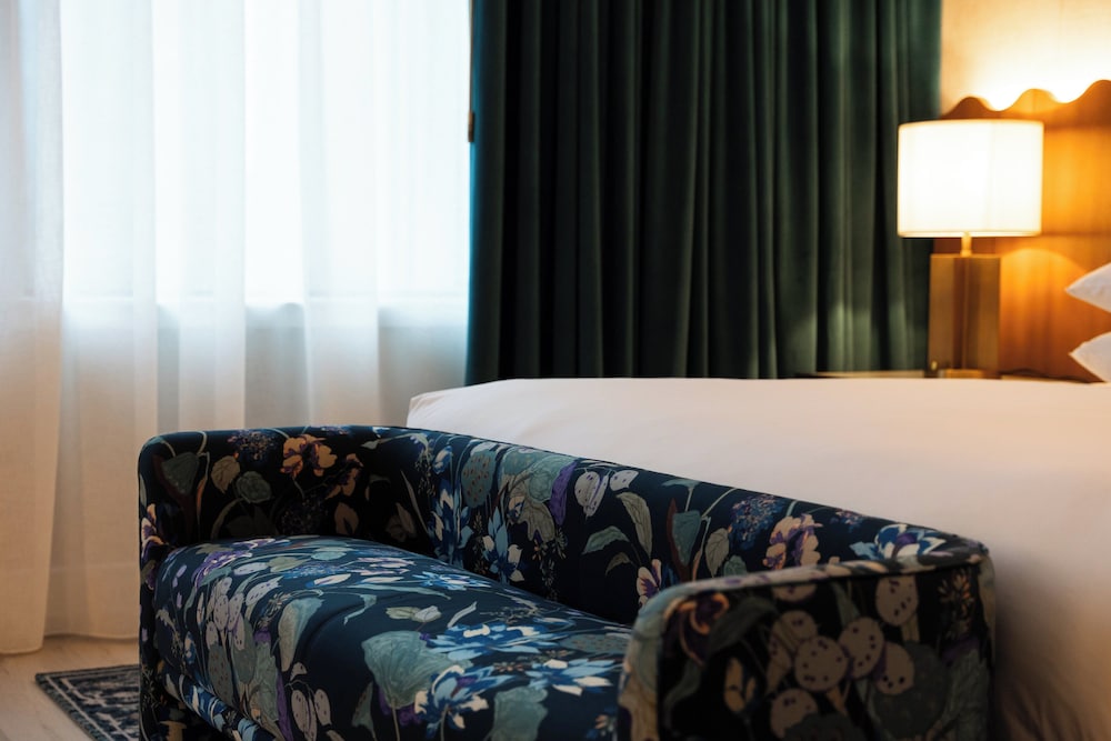 Kimpton Hotel Monaco Baltimore Inner Harbor by IHG - photo 9