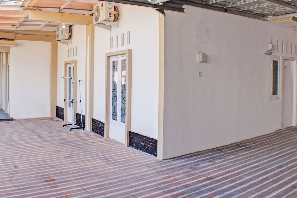 De Vila Ungu Syariah by Oyo — Ciamis — photo 2