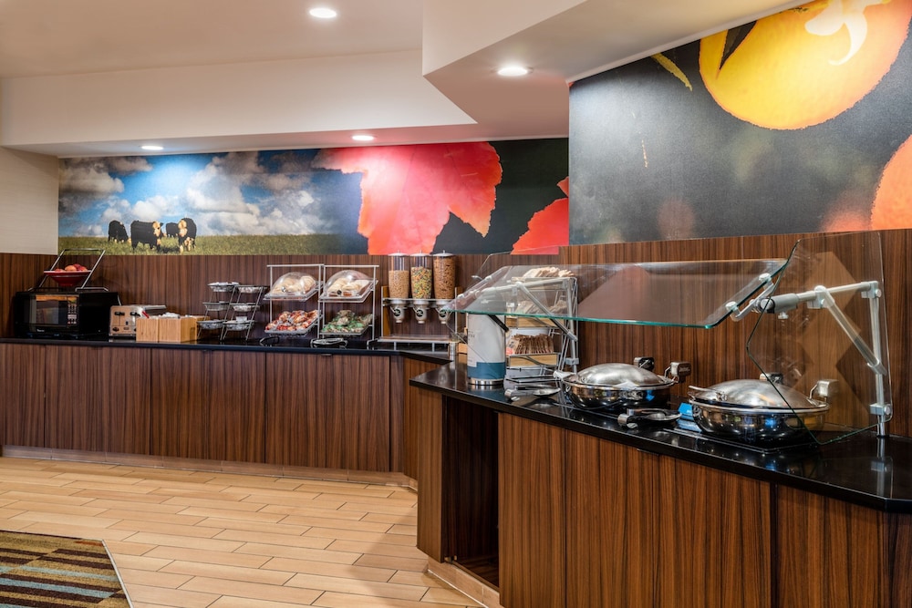 Fairfield Inn and Suites by Marriott Denver Aurora Medical Center - photo 36
