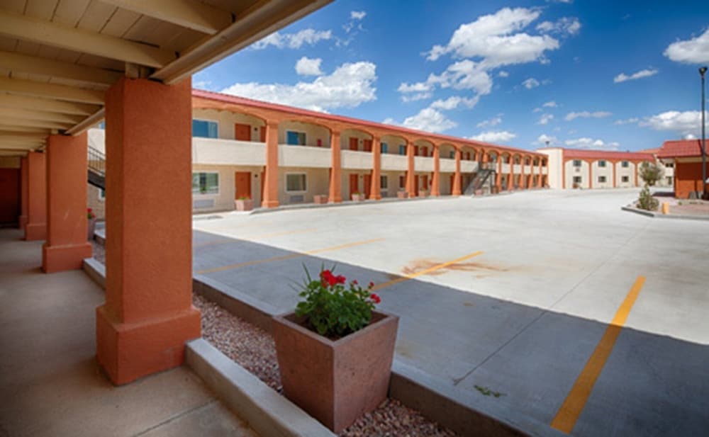 La Junta Inn - photo 53