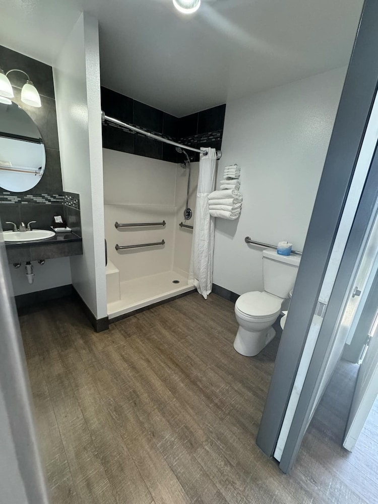 Sunset Oceanfront Lodging - photo 92