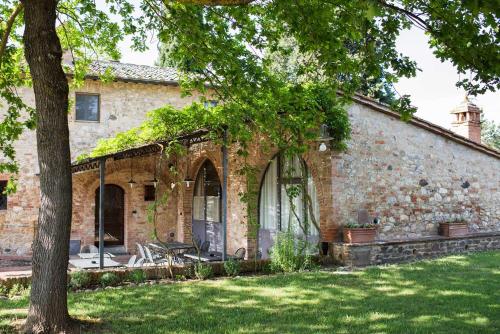 Agriturismo Monacianello Fontebelvedere wine estate — 4-Star Luxury Hotel in Castelnuovo Berardenga, Italy