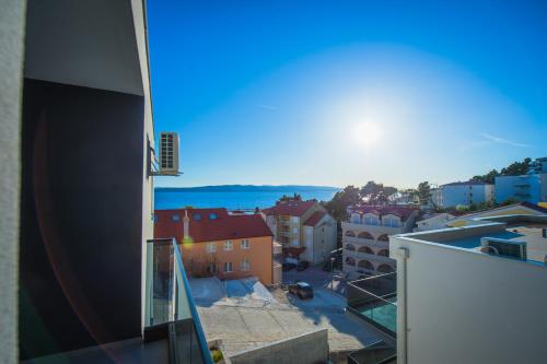 Deluxe 2 bedroom apartment with sea view — 4-Star Luxury Hotel in Baska Voda, Croatia