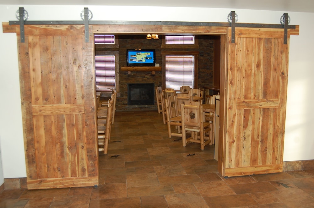 Kelly Inn West Yellowstone - photo 53