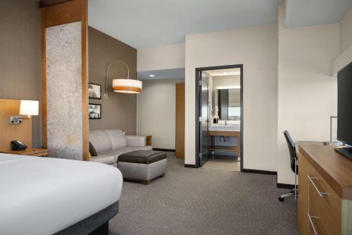Hyatt Place Iowa City Downtown - photo 23