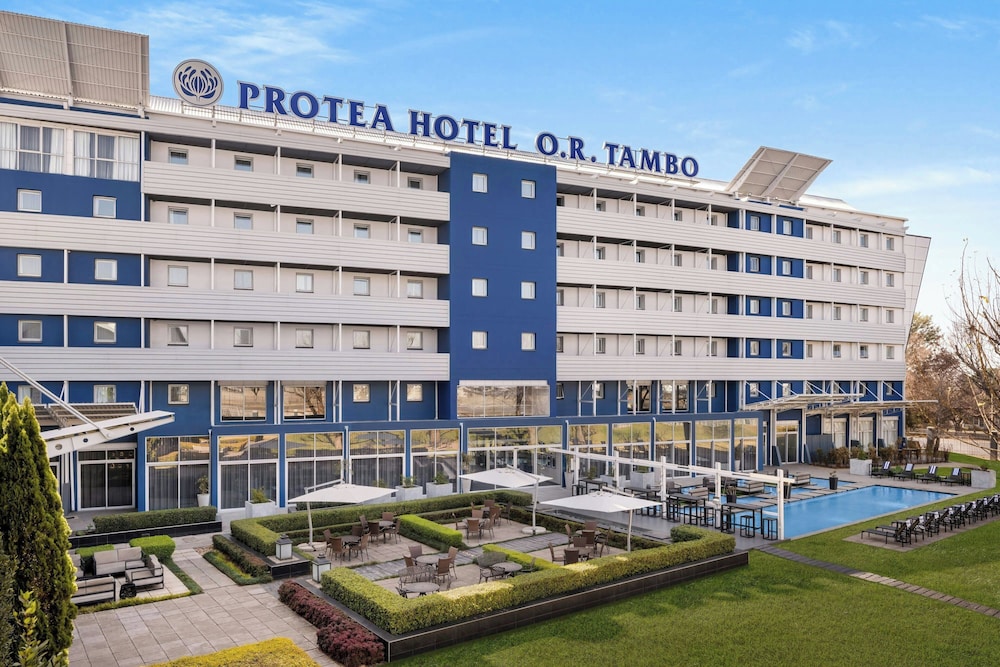 Protea Hotel by Marriott O.R. Tambo Airport — 4-Star Luxury Hotel in Johannesburg, South Africa