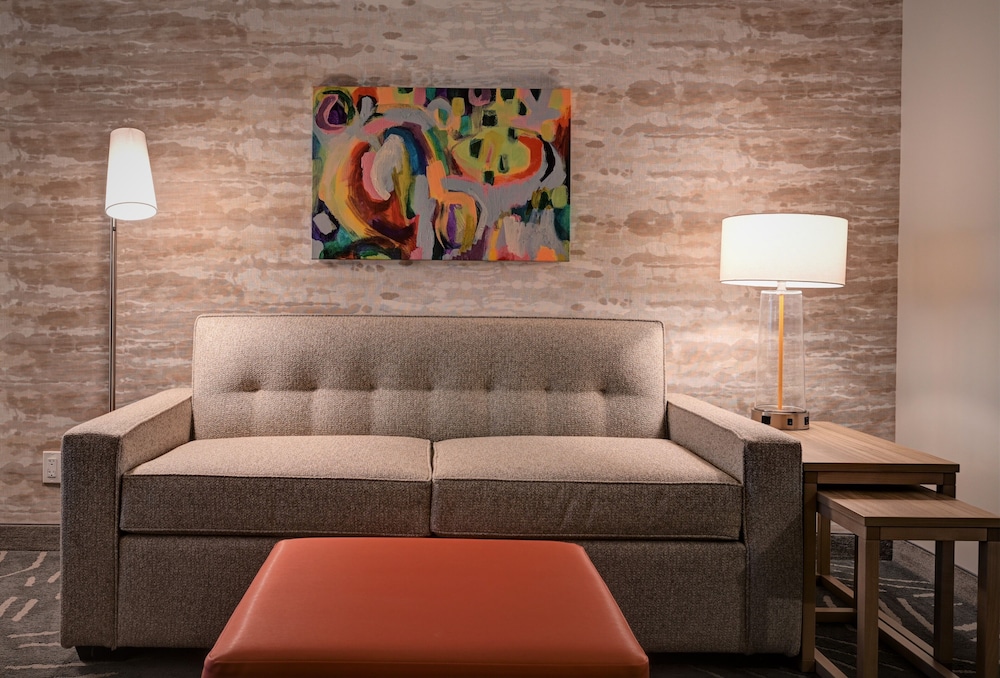 Home2Suites by Hilton Anaheim Resort - photo 12