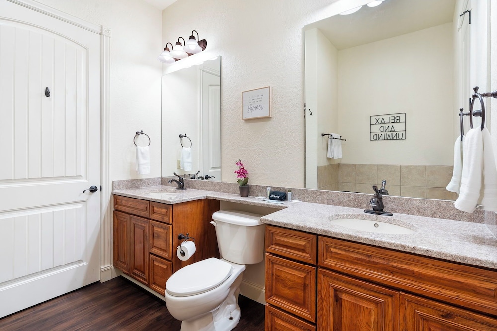 Stone Cliff Relaxation w Resort Amenities - photo 22