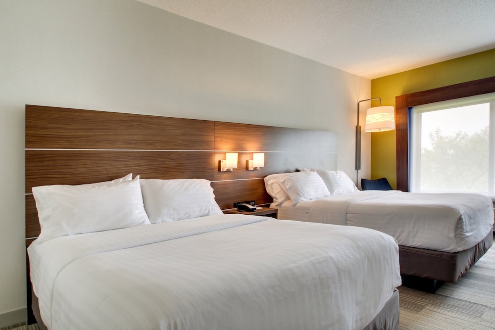 Holiday Inn Express & Suites Aurora Naperville by IHG - photo 25