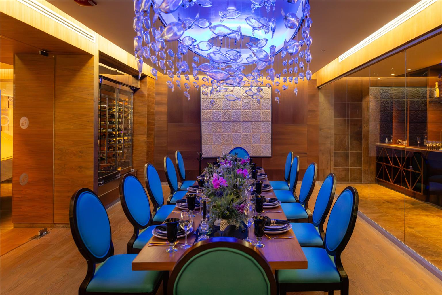 restaurant