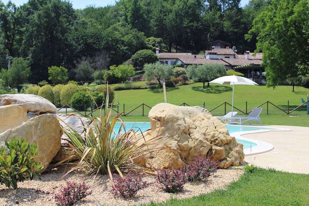 Country House Barone d Asolo — 4-Star Luxury Hotel in Asolo, Italy