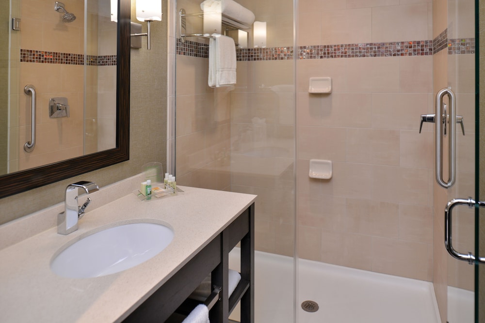 Crowne Plaza Shenandoah Woodlands Area By Ihg - photo 17