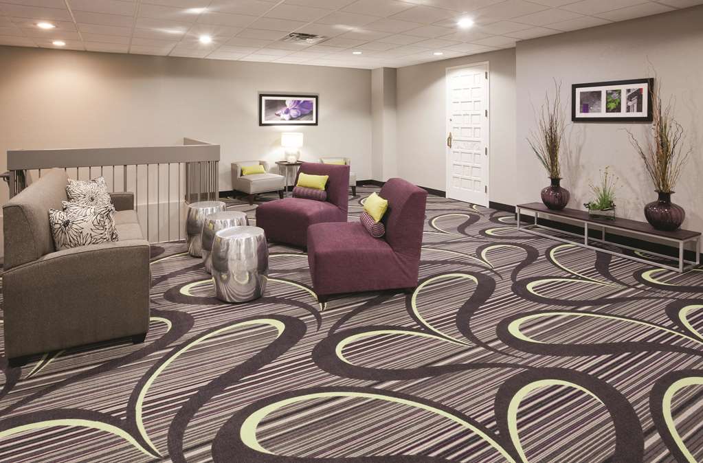 La Quinta Inn & Suites by Wyndham Minneapolis Bloomington W - photo 9
