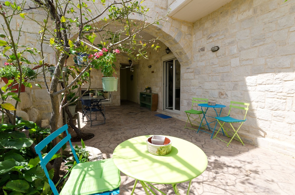 Skalani Stone Houses — 4-Star Luxury Hotel in Irakleion, Greece