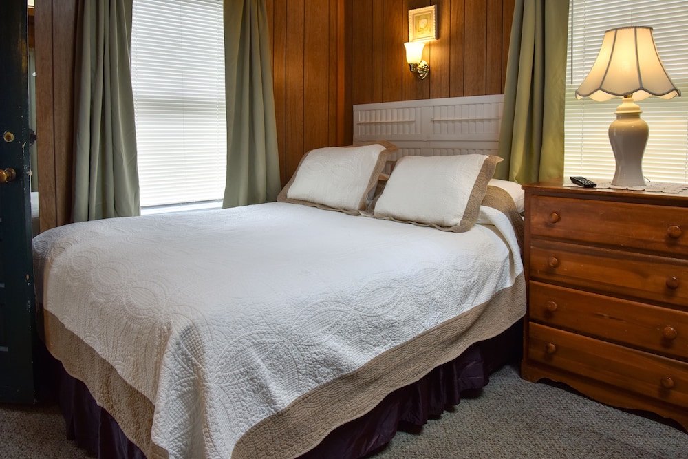 Shorelands Guest Resort and Cottages - photo 9