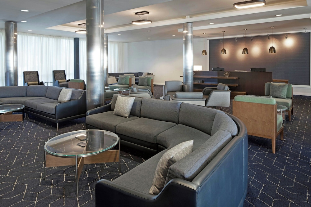 Courtyard by Marriott Long Beach Airport - photo 2