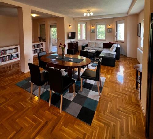 Charming cozy apartment — 4-Star Luxury Hotel in Gevgelija, Republic of Macedonia