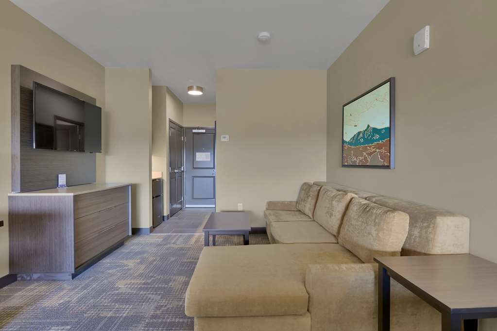 Best Western Plus Fillmore Inn & Suites - photo 20